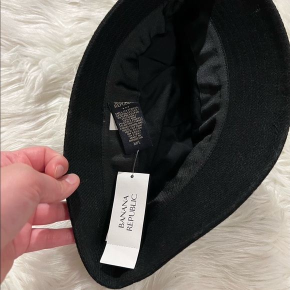 NWT Banana Republic Black Hat - Picture 4 of 5